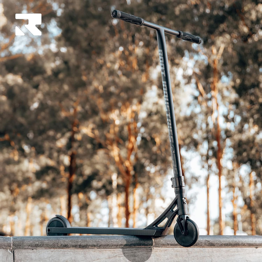 ROOT INDUSTRIES AIR RS v2 Pro Scooter Black