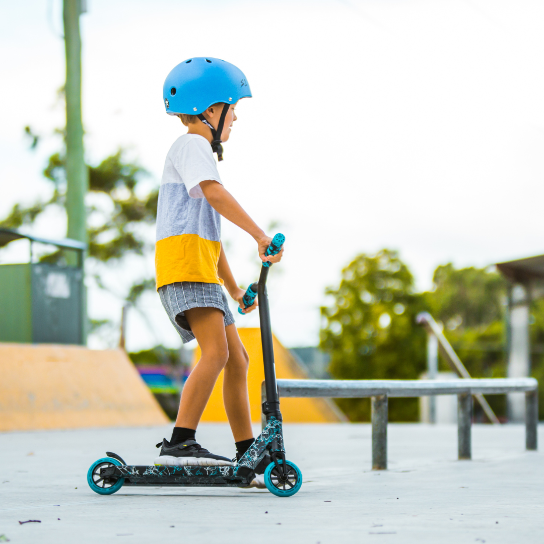 ROOT INDUSTRIES Type R Scooter Blue Splatter Mini Version