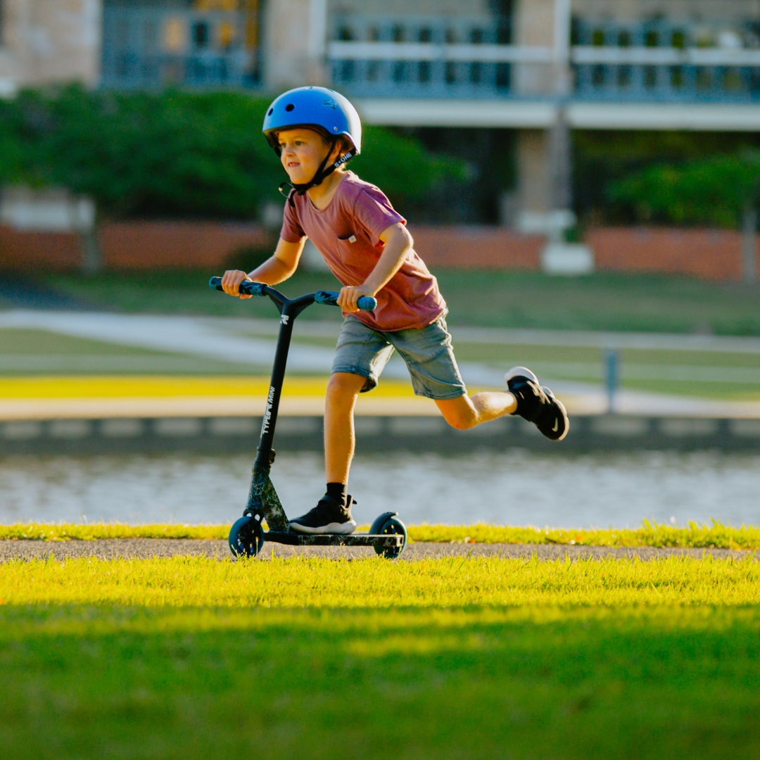 ROOT INDUSTRIES Type R Scooter Blue Splatter Mini Version