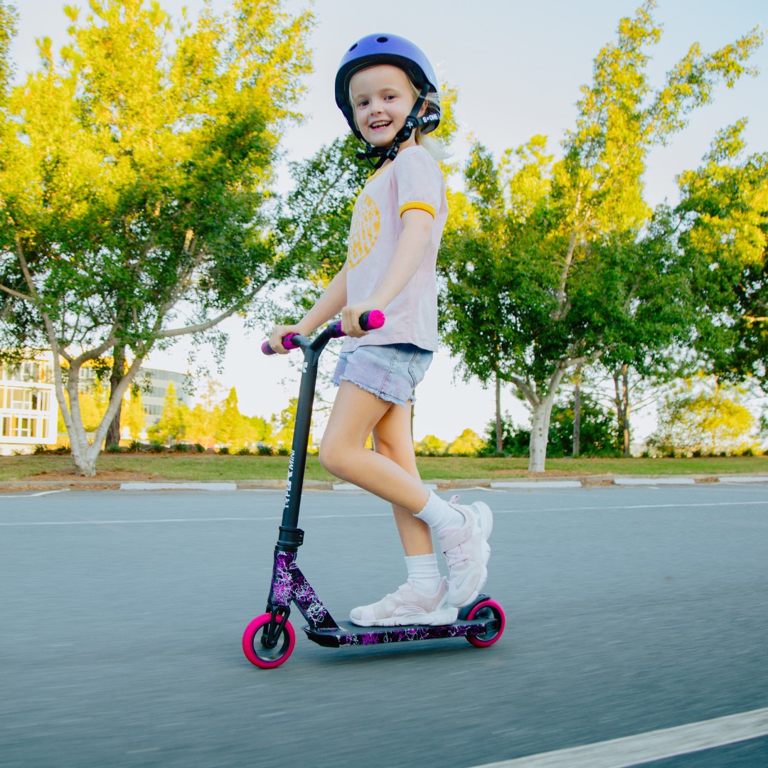 Type R Mini Scooter - Pink Splatter